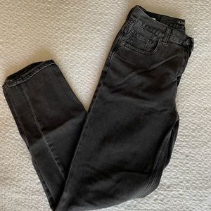 American Eagle Black Mom Jean